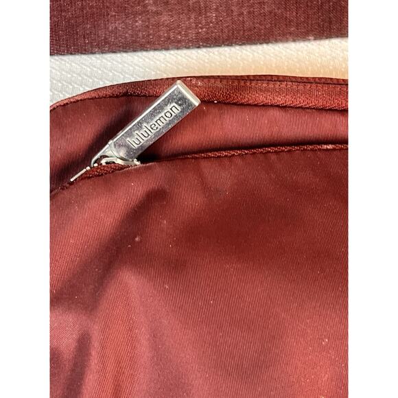 Lululemon Everywhere Belt Bag 1L One Size Red Merlot RDMR 59719 - Picture 2 of 12